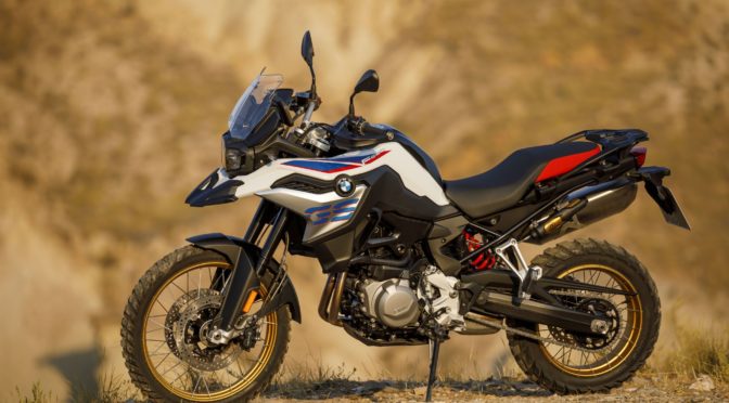 Crossover ed enduro, la sottile differenza che fa uscire di testa i  motociclisti