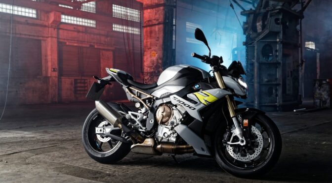 Prova della BMW S1000R 2022